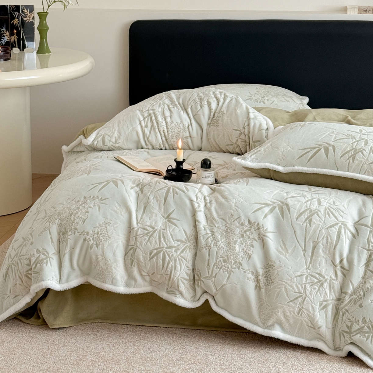 91家纺网 家纺一手货源 找家纺 沐棉家居 2025新款高克重立体雕花牛奶绒保暖四件套 雅致