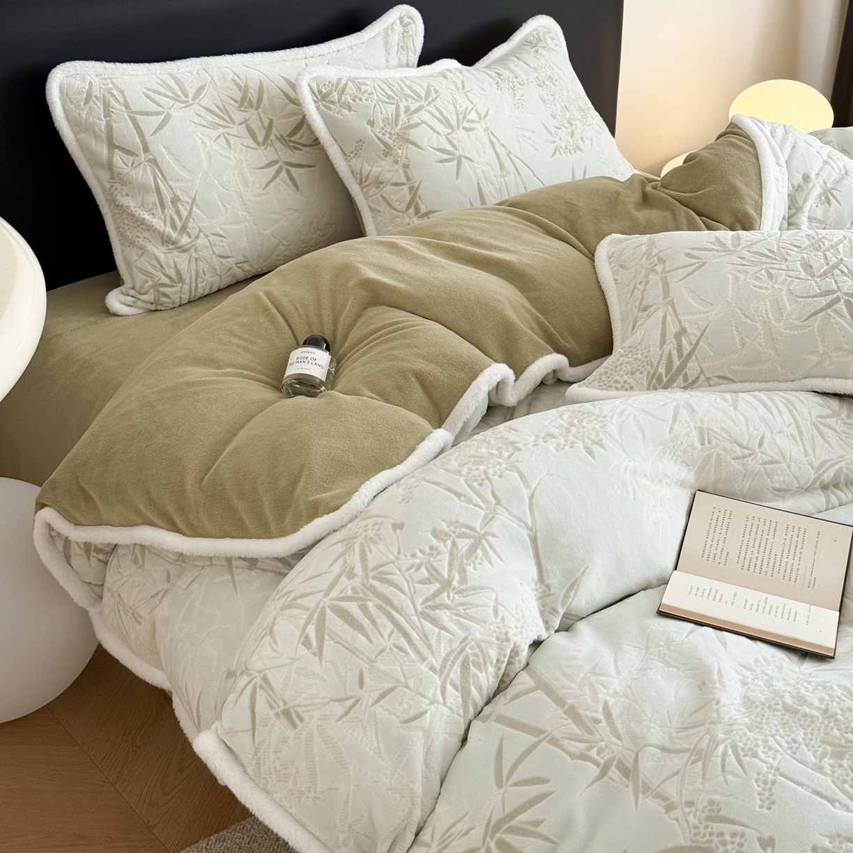 91家纺网 家纺一手货源 找家纺 沐棉家居 2025新款高克重立体雕花牛奶绒保暖四件套 雅致