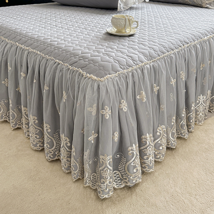 91家纺网 家纺一手货源 找家纺 罗艺轩 2025新款全棉纯棉蕾丝刺绣琉璃单床裙床裙单件（1.5m控价135起、1.8m控价140起、1.8*2.2m控价145起、2.0m控价150起） 琉璃-灰