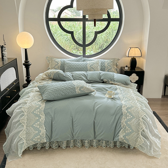 91家纺网 家纺一手货源 找家纺 罗艺轩 2025新款全棉纯棉蕾丝刺绣琉璃床裙四件套（1.5m控价288起、1.8m控价293起、1.8m加大控价303起、1.8*2.2m控价298起、1.8*2.2m加大控价308起、2.0m控价3