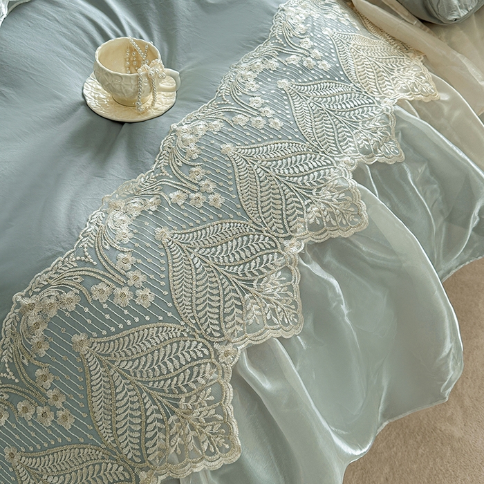 91家纺网 家纺一手货源 找家纺 罗艺轩 2025新款全棉纯棉蕾丝刺绣琉璃床裙四件套（1.5m控价288起、1.8m控价293起、1.8m加大控价303起、1.8*2.2m控价298起、1.8*2.2m加大控价308起、2.0m控价3