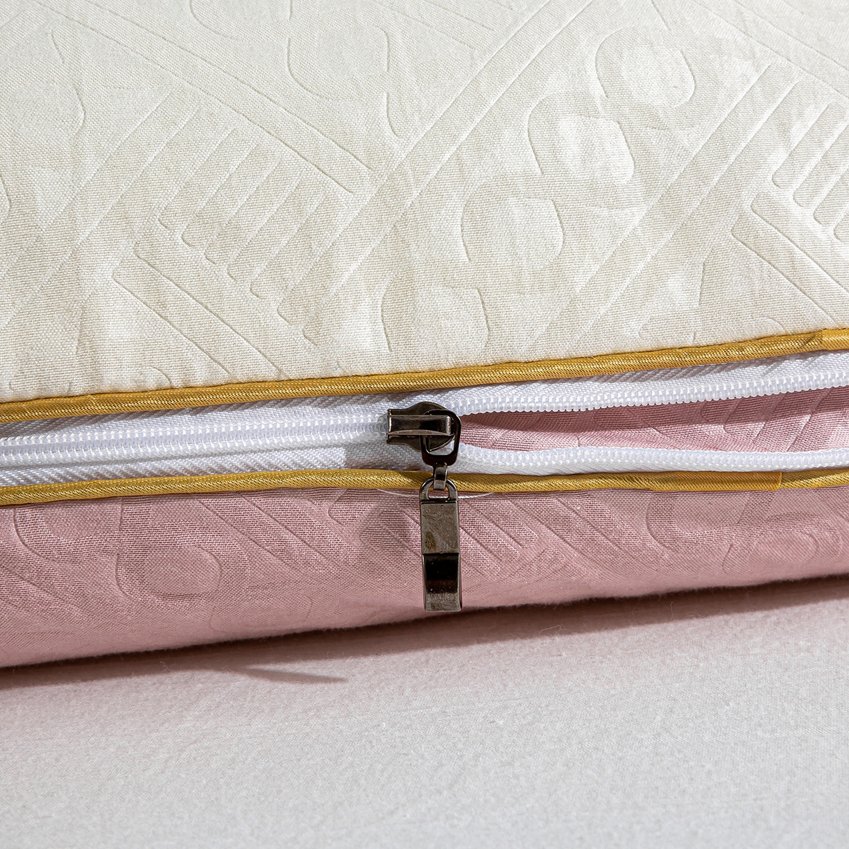 91家纺网 家纺一手货源 找家纺 （总）欢乐季  2025新款7A抗菌豆荚格大豆子母被