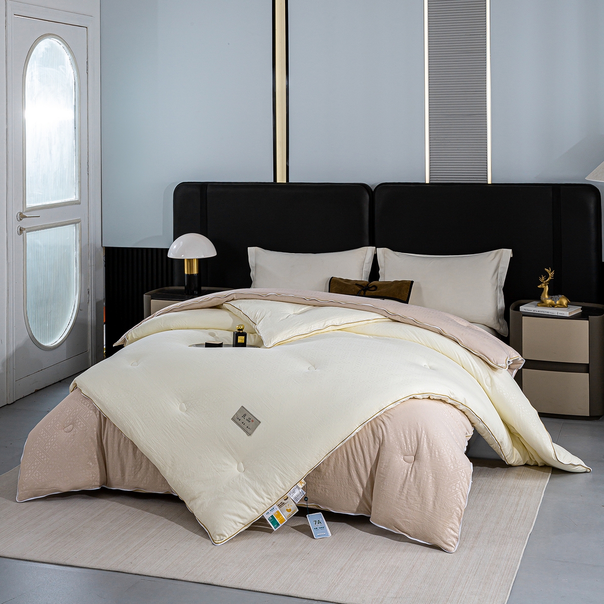 91家纺网 家纺一手货源 找家纺 欢乐季  2025新款7A抗菌豆荚格大豆子母被（可以开发票—专票8个点） 白+咖