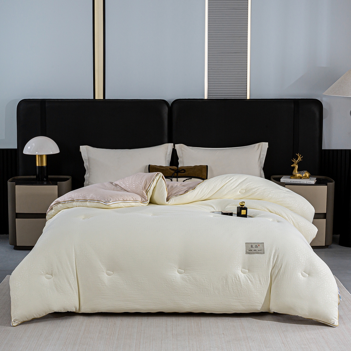 91家纺网 家纺一手货源 找家纺 欢乐季  2025新款7A抗菌豆荚格大豆子母被（可以开发票—专票8个点） 白+咖