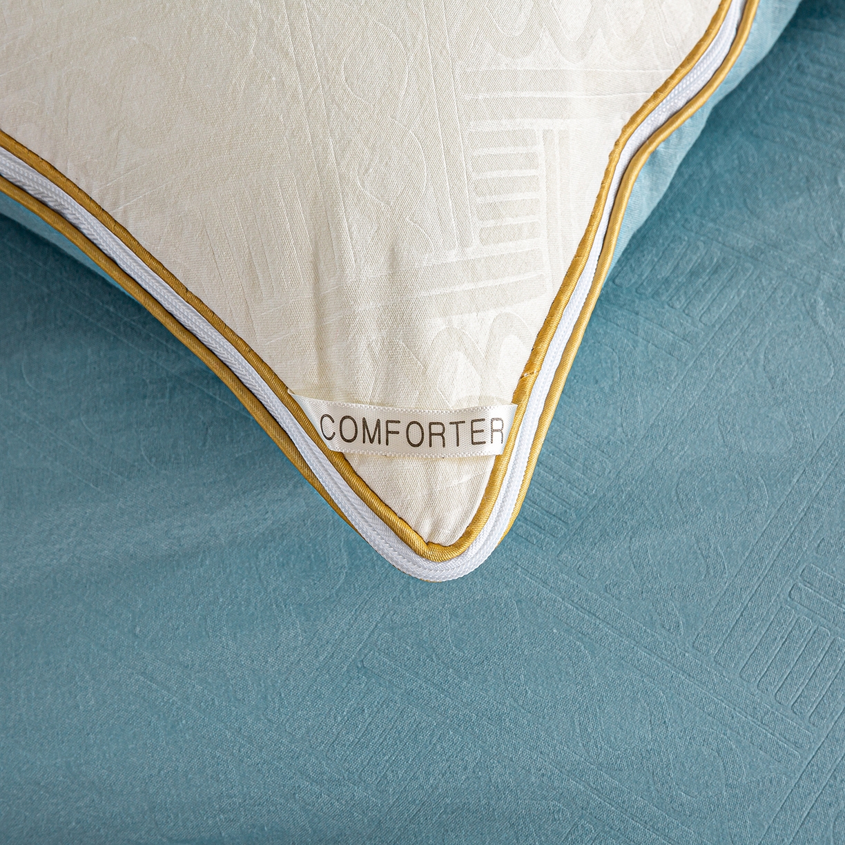 91家纺网 家纺一手货源 找家纺 欢乐季  2025新款7A抗菌豆荚格大豆子母被（可以开发票—专票8个点） 白+蓝