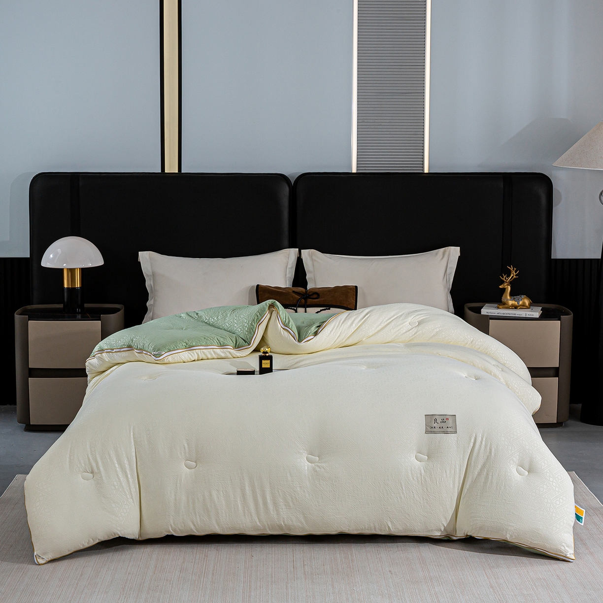 91家纺网 家纺一手货源 找家纺 欢乐季  2025新款7A抗菌豆荚格大豆子母被（可以开发票—专票8个点） 白+绿