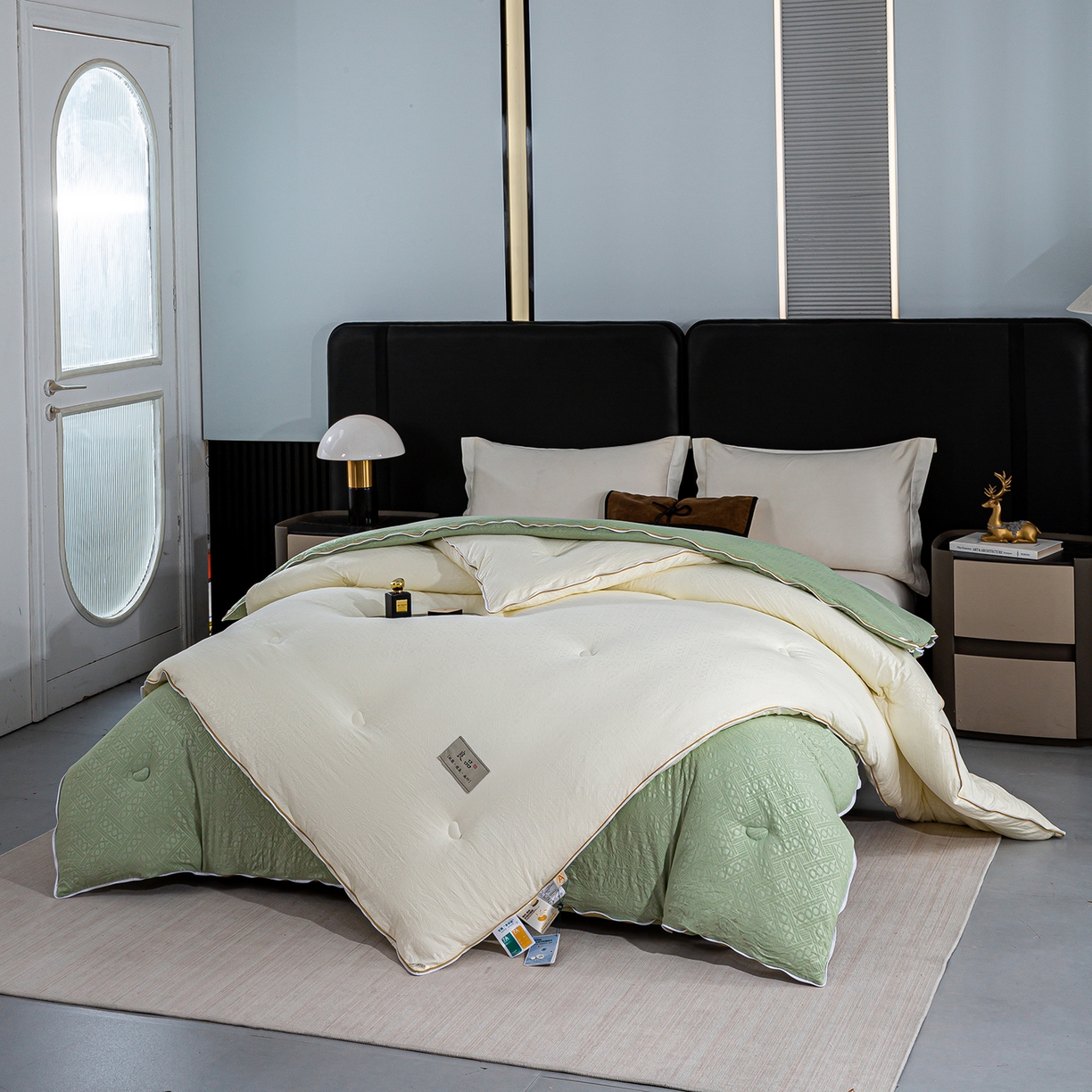 91家纺网 家纺一手货源 找家纺 欢乐季  2025新款7A抗菌豆荚格大豆子母被（可以开发票—专票8个点） 白+绿