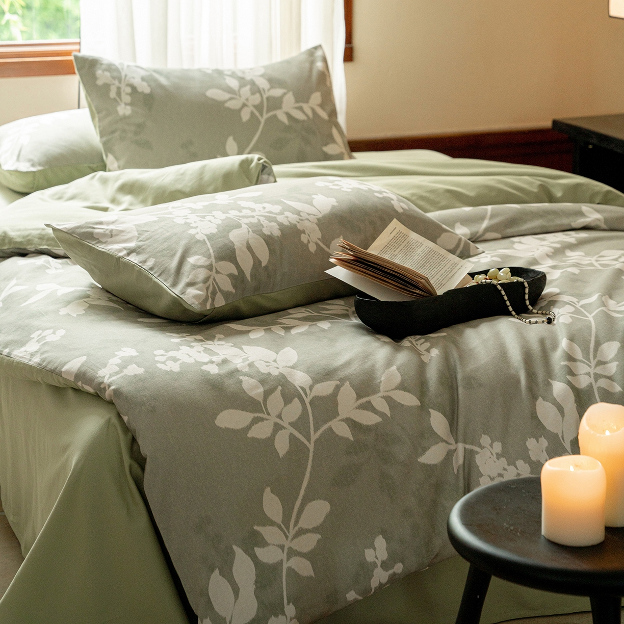 91家纺网 家纺一手货源 找家纺 禾时 2025新款全棉贡缎磨毛数码印花四件套 池影-绿