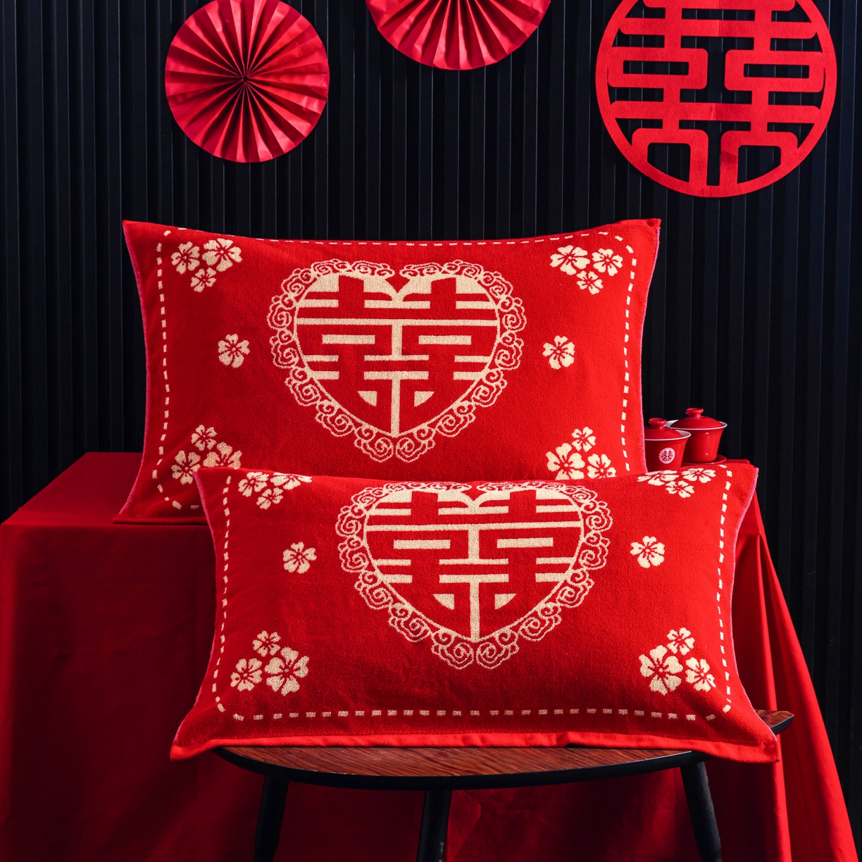 91家纺网 家纺一手货源 找家纺 美宜家 2025新款全棉毛圈防滑隔脏婚庆老式全棉枕巾 喜上加喜