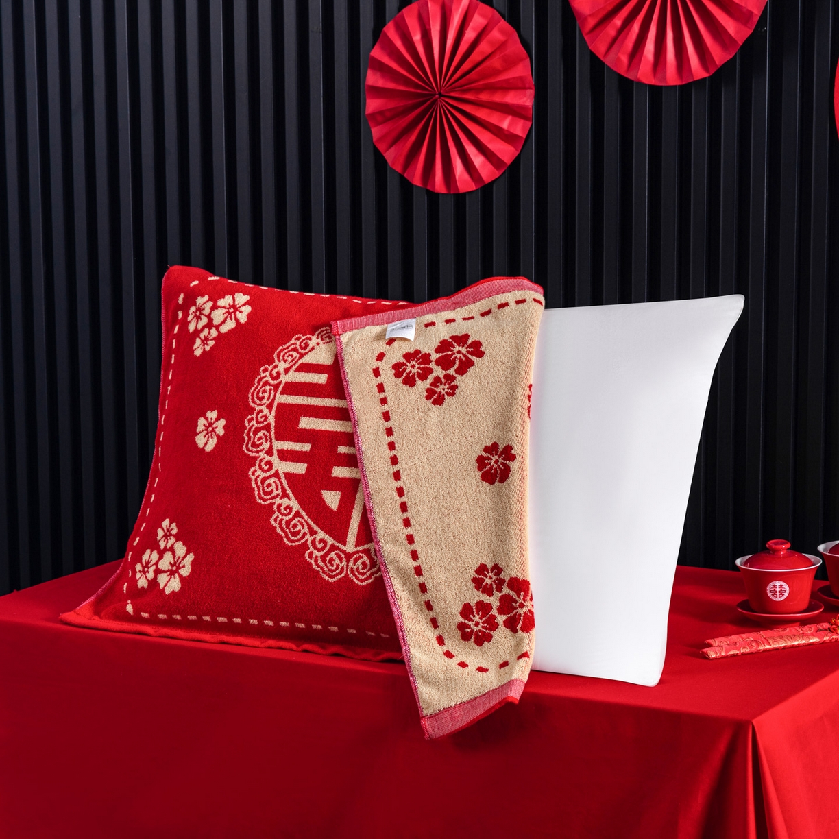 91家纺网 家纺一手货源 找家纺 美宜家 2025新款全棉毛圈防滑隔脏婚庆老式全棉枕巾 喜上加喜