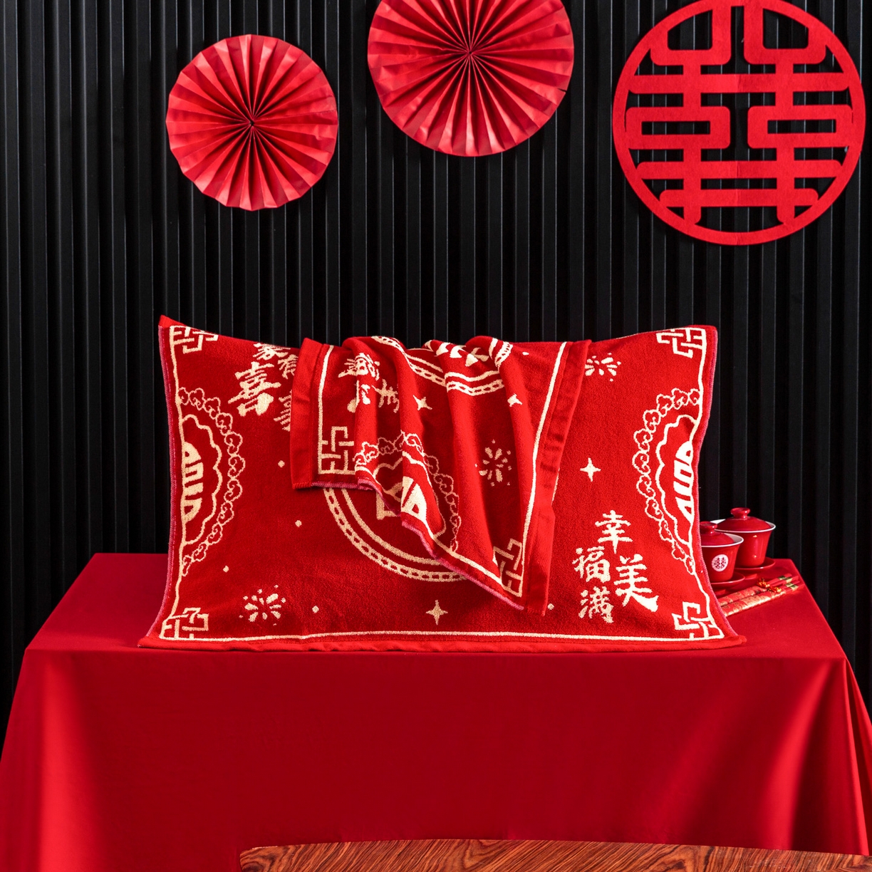 91家纺网 家纺一手货源 找家纺 美宜家 2025新款全棉毛圈防滑隔脏婚庆老式全棉枕巾 幸福美满 