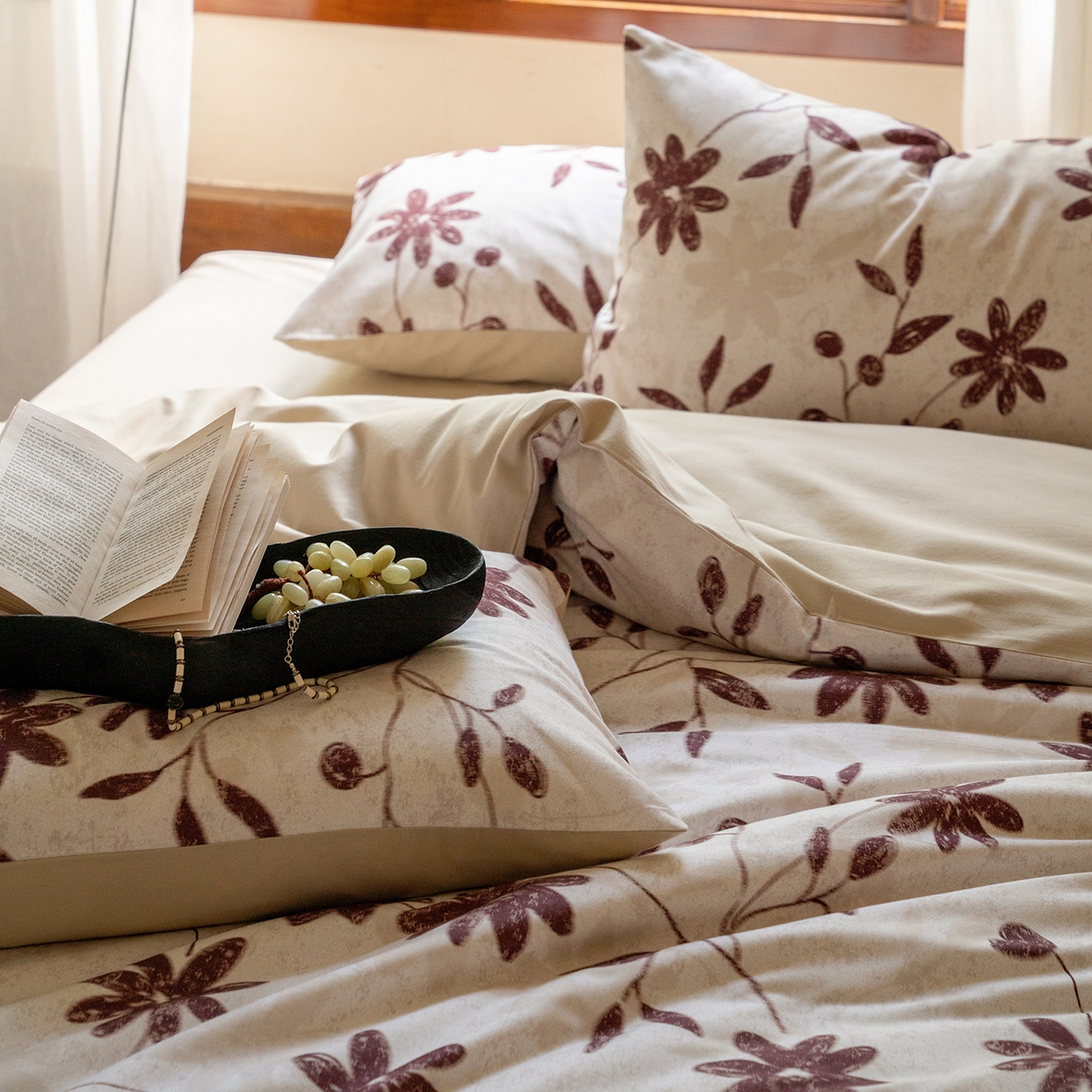 91家纺网 家纺一手货源 找家纺 禾时 2025新款全棉贡缎磨毛数码印花四件套 花解语-红