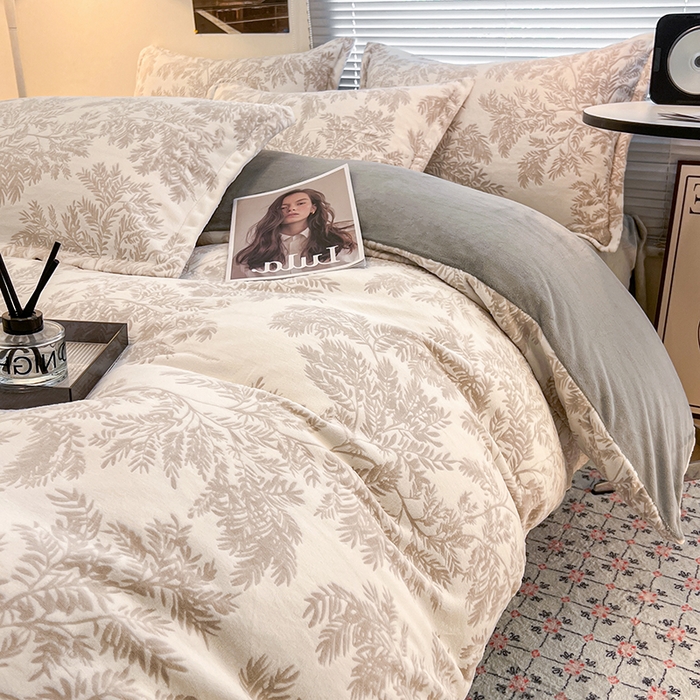 91家纺网 家纺一手货源 找家纺 倾慕家纺 2026新款舒适保暖立体浮雕绒系列四件套 乐枝米灰