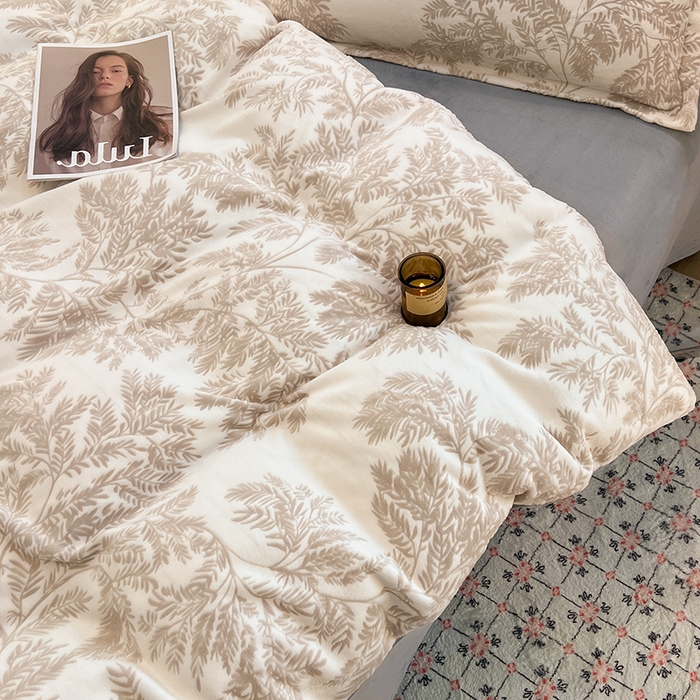 91家纺网 家纺一手货源 找家纺 倾慕家纺 2026新款舒适保暖立体浮雕绒系列四件套 乐枝米灰