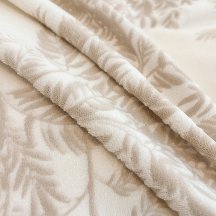 91家纺网 家纺一手货源 找家纺 倾慕家纺 2026新款舒适保暖立体浮雕绒系列四件套 乐枝米灰