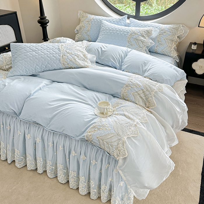 91家纺网 家纺一手货源 找家纺 罗艺轩 2025新款全棉纯棉蕾丝刺绣琉璃床裙四件套（1.5m控价288起、1.8m控价293起、1.8m加大控价303起、1.8*2.2m控价298起、1.8*2.2m加大控价308起、2.0m控价3