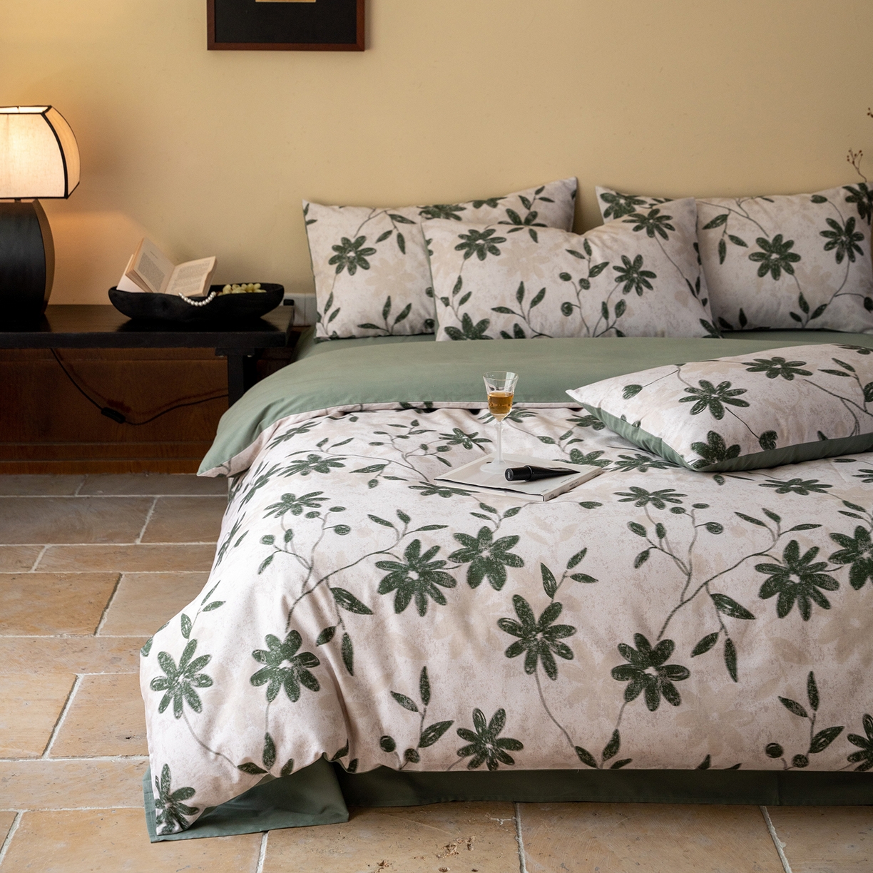 91家纺网 家纺一手货源 找家纺 禾时 2025新款全棉贡缎磨毛数码印花四件套 花解语-绿