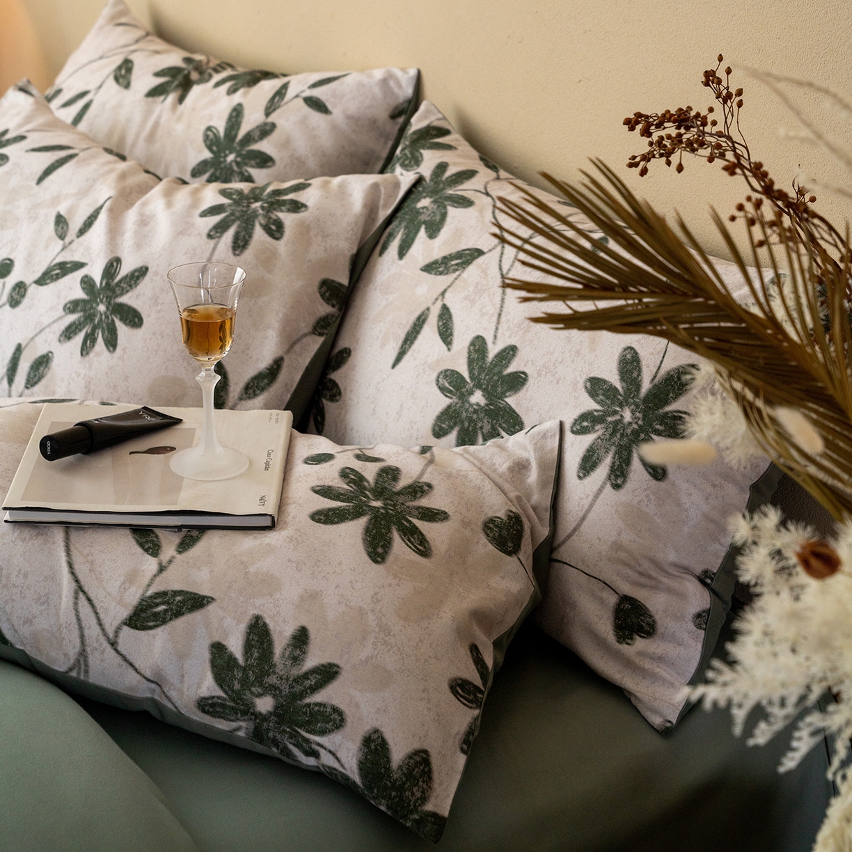 91家纺网 家纺一手货源 找家纺 禾时 2025新款全棉贡缎磨毛数码印花四件套 花解语-绿