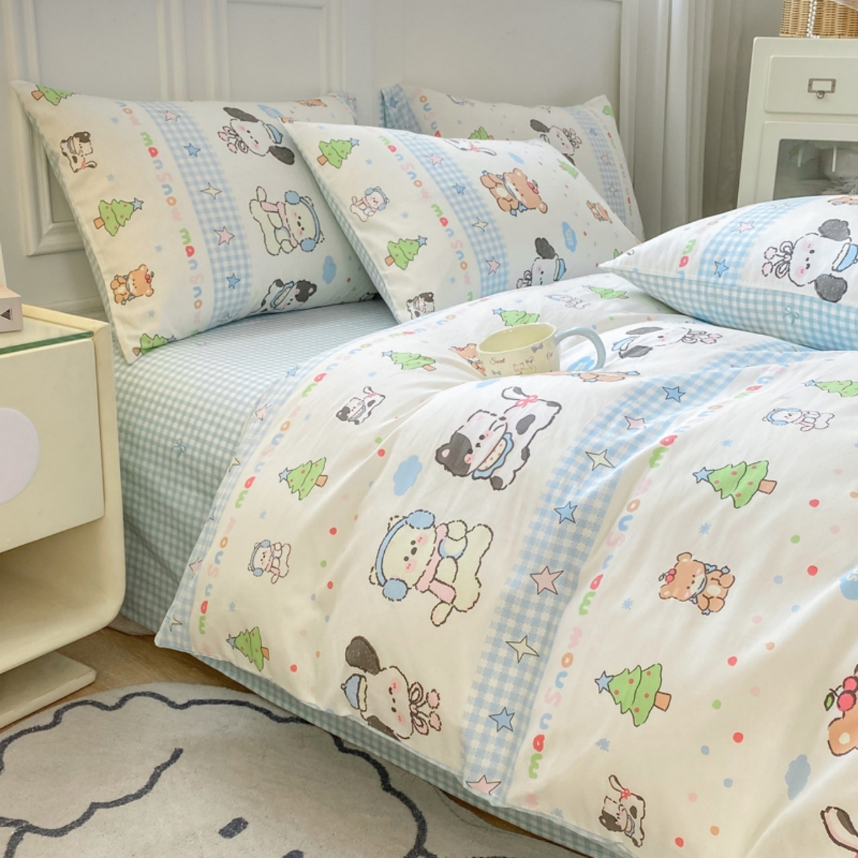 91家纺网 家纺一手货源 找家纺 红日子纺织品 2025新款A类全棉印花单被套 宠物陪伴