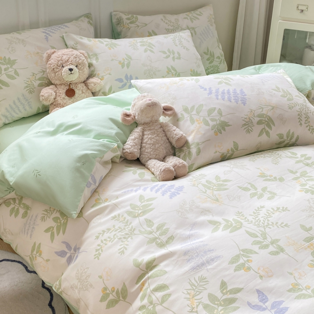 91家纺网 家纺一手货源 找家纺 红日子纺织品 2025新款A类全棉印花单被套 沁雨花叶