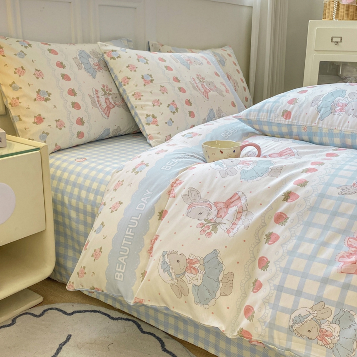 91家纺网 家纺一手货源 找家纺 红日子纺织品 2025新款A类全棉印花单被套 可爱兔
