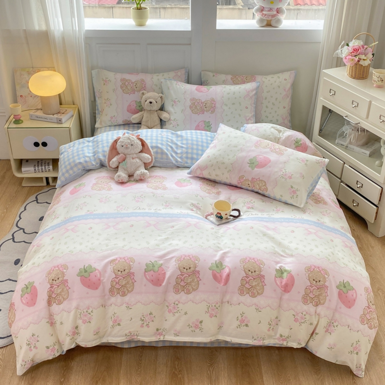 91家纺网 家纺一手货源 找家纺 红日子纺织品 2025新款A类全棉印花单被套 妮娜熊