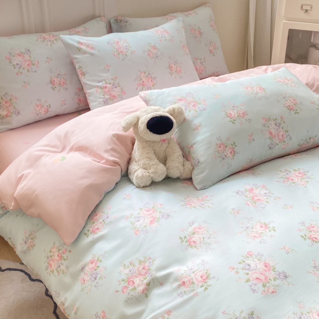 91家纺网 家纺一手货源 找家纺 红日子纺织品 2025新款A类全棉印花单被套 畅游花海