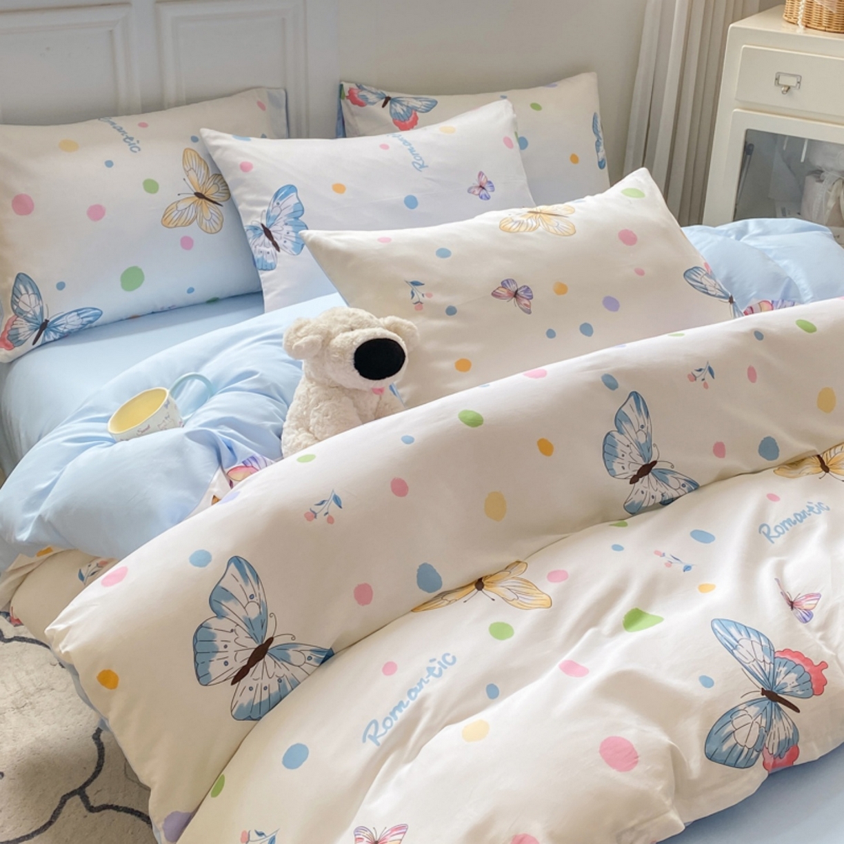 91家纺网 家纺一手货源 找家纺 红日子纺织品 2025新款A类全棉印花单被套 蝶舞