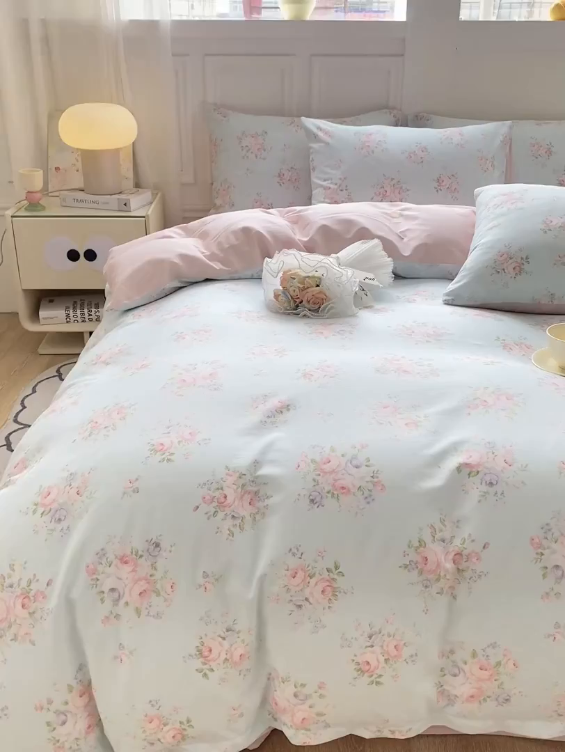 91家纺网 家纺一手货源 找家纺 红日子纺织品 2025新款A类全棉印花单被套 畅游花海