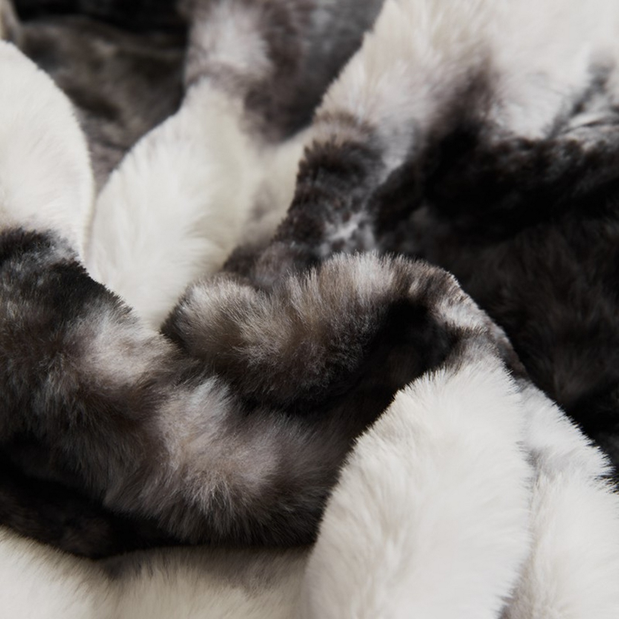 91家纺网 家纺一手货源 找家纺 锦禾穗 2025新款丹麦貂米卡380克兔绒牛奶绒四件套 深灰色