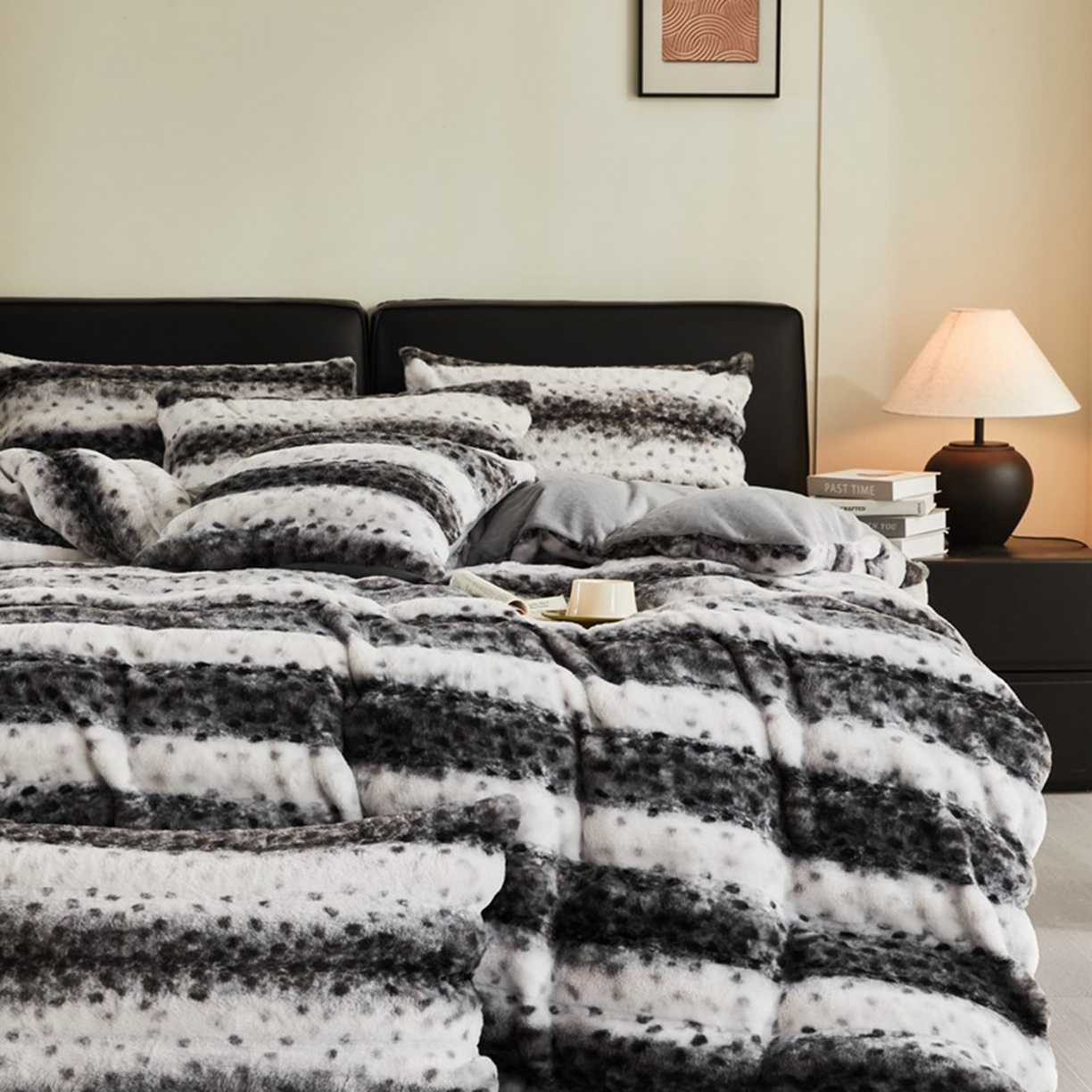 91家纺网 家纺一手货源 找家纺 锦禾穗 2025新款丹麦貂米卡380克兔绒牛奶绒四件套 深灰色