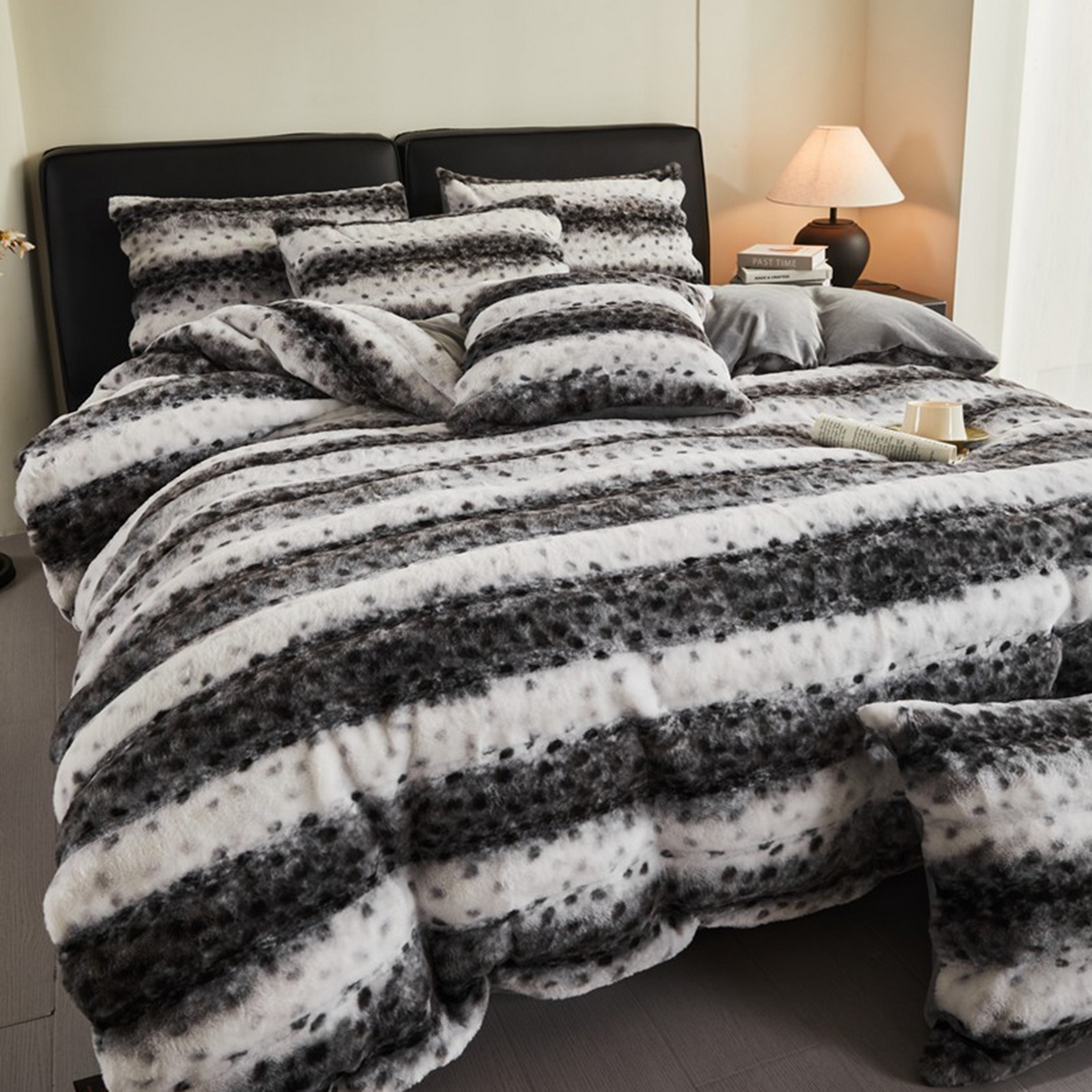 91家纺网 家纺一手货源 找家纺 锦禾穗 2025新款丹麦貂米卡380克兔绒牛奶绒四件套 深灰色