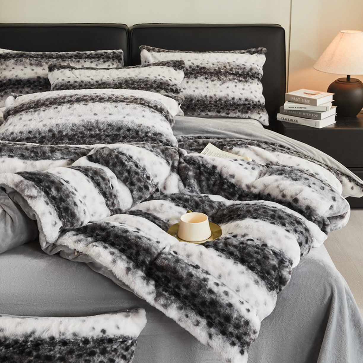 91家纺网 家纺一手货源 找家纺 锦禾穗 2025新款丹麦貂米卡380克兔绒牛奶绒四件套 深灰色