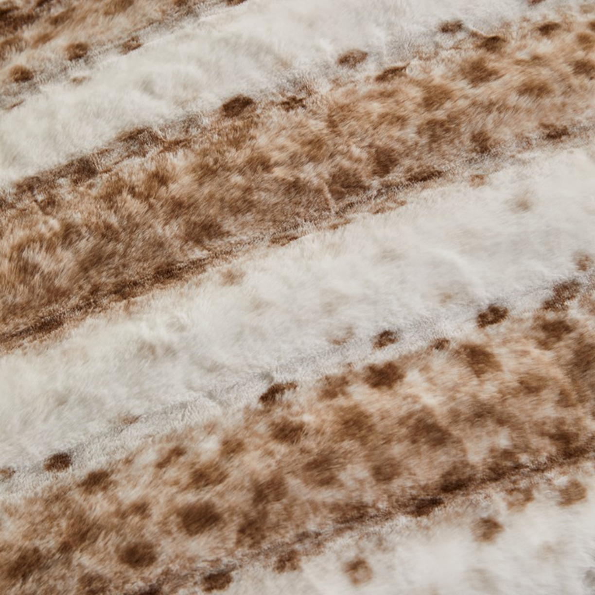 91家纺网 家纺一手货源 找家纺 锦禾穗 2025新款丹麦貂米卡380克兔绒牛奶绒四件套 卡其色