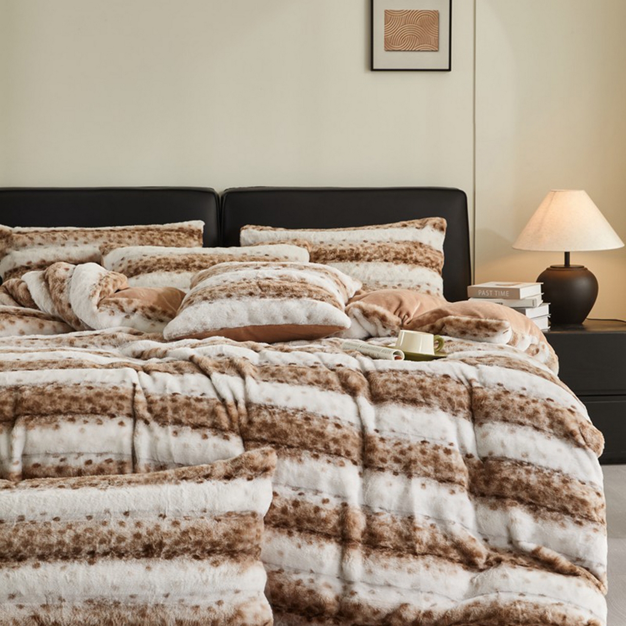 91家纺网 家纺一手货源 找家纺 锦禾穗 2025新款丹麦貂米卡380克兔绒牛奶绒四件套 卡其色