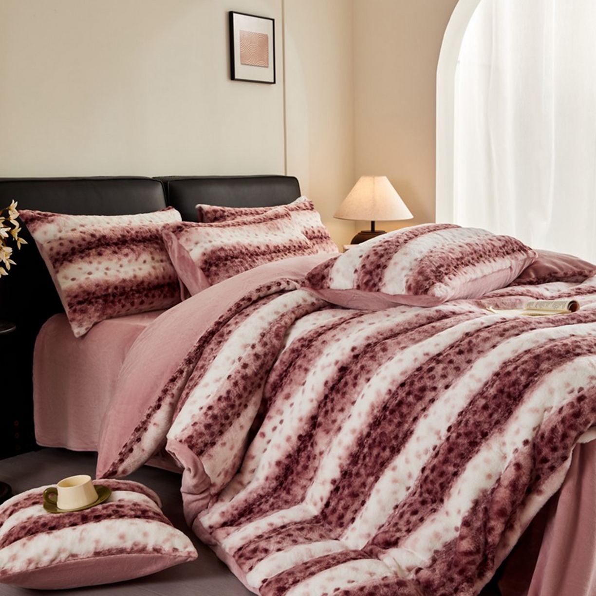 91家纺网 家纺一手货源 找家纺 锦禾穗 2025新款丹麦貂米卡380克兔绒牛奶绒四件套 豆沙色