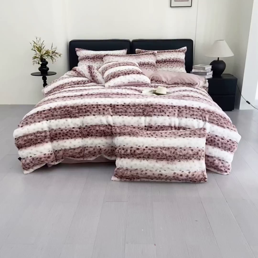 91家纺网 家纺一手货源 找家纺 （总）锦禾穗 2025新款丹麦貂米卡380克兔绒牛奶绒四件套