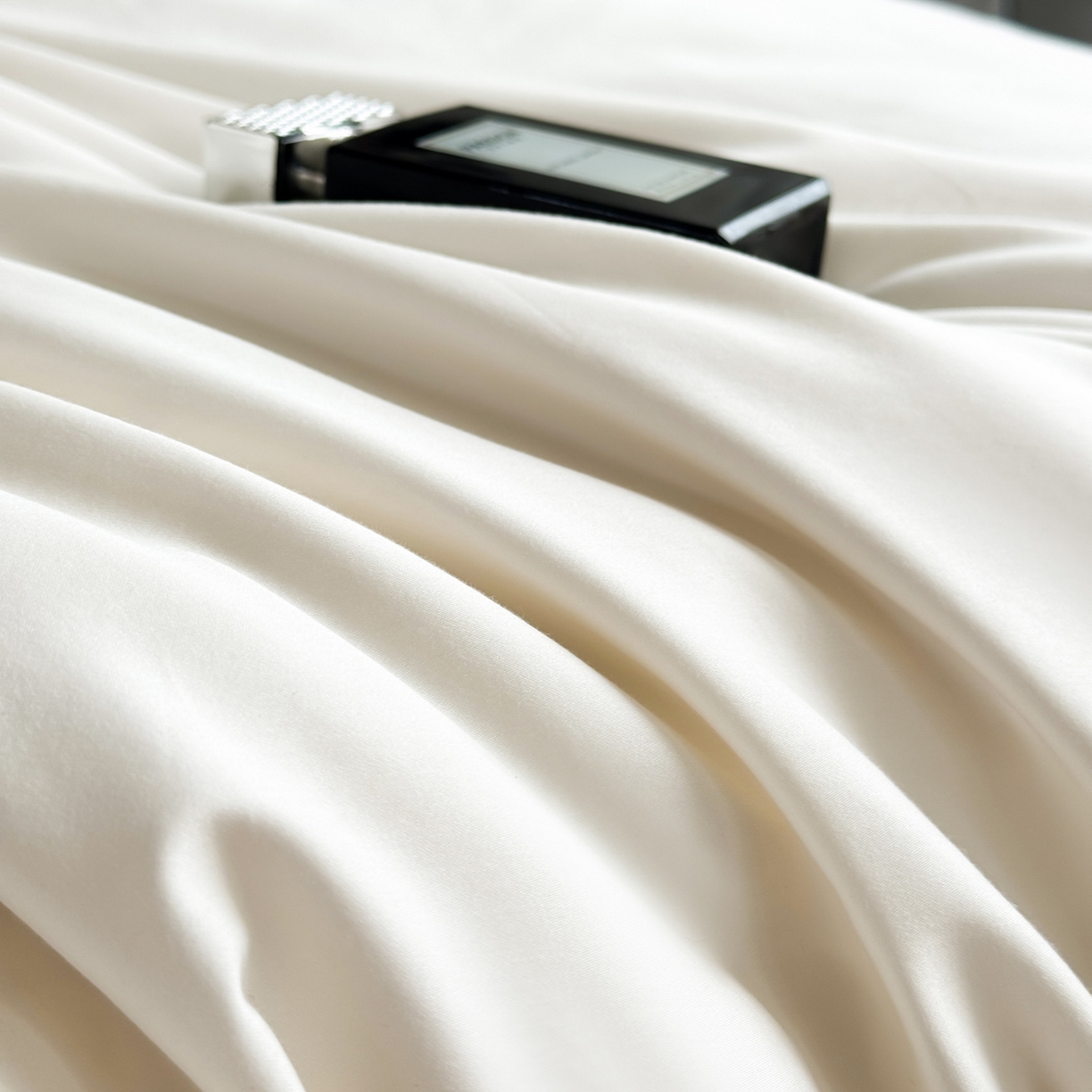 91家纺网 家纺一手货源 找家纺 （总）若未家居 LOVEWE HOUSE 2025新款50S长绒棉意式镂空轻奢蝴蝶四件套-爱蝶飞