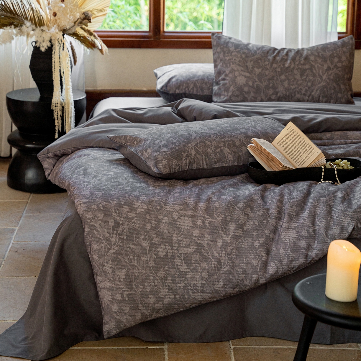 91家纺网 家纺一手货源 找家纺 禾时 2025新款全棉贡缎磨毛数码印花四件套 莳萝-深灰