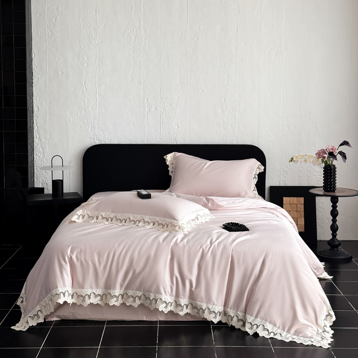 91家纺网 家纺一手货源 找家纺 若未家居 LOVEWE HOUSE 2025新款50S长绒棉意式镂空轻奢蝴蝶四件套-爱蝶飞 蝶飞 粉