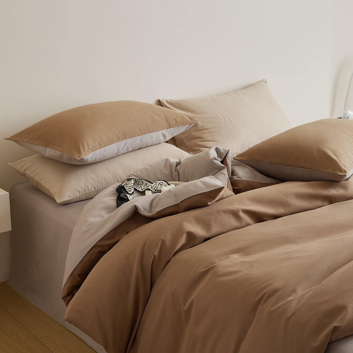 91家纺网 家纺一手货源 找家纺 （总）禾时 2025新款A类全棉纯棉贡缎磨毛双拼色四件套