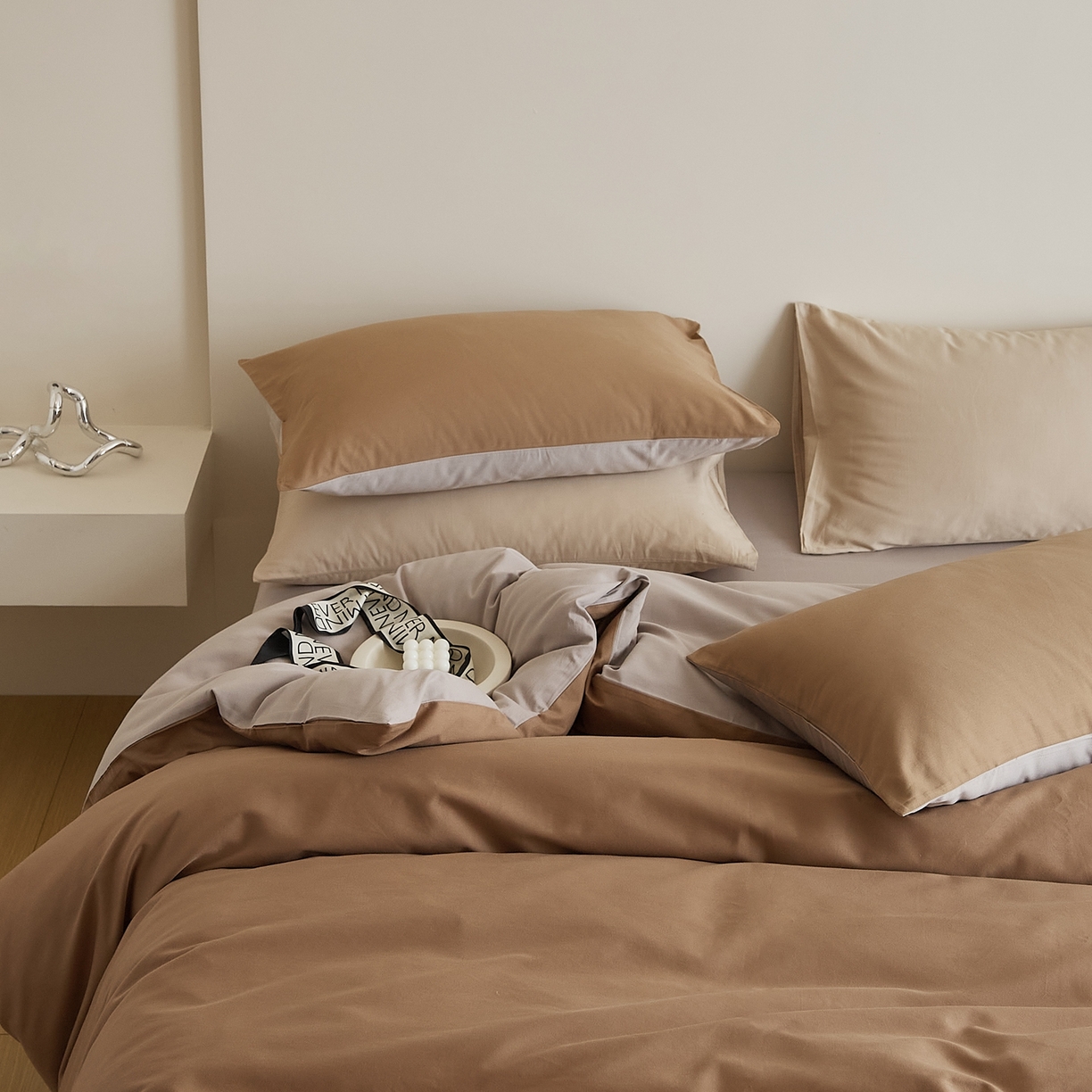 91家纺网 家纺一手货源 找家纺 （总）禾时 2025新款A类全棉纯棉贡缎磨毛双拼色四件套