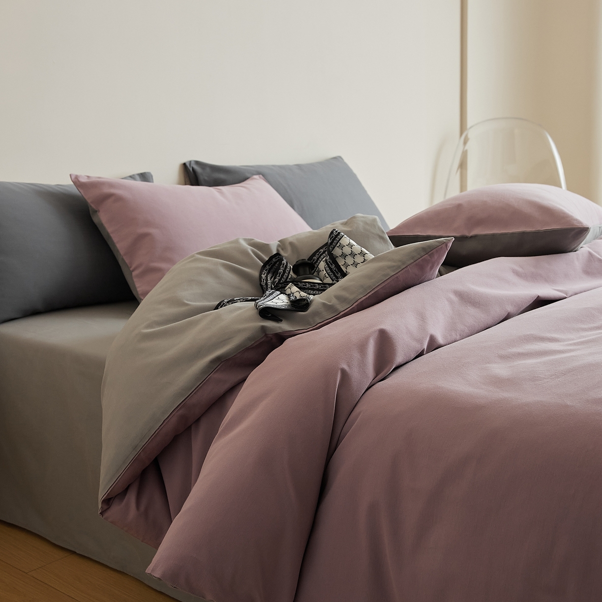 91家纺网 家纺一手货源 找家纺 （总）禾时 2025新款A类全棉纯棉贡缎磨毛双拼色四件套