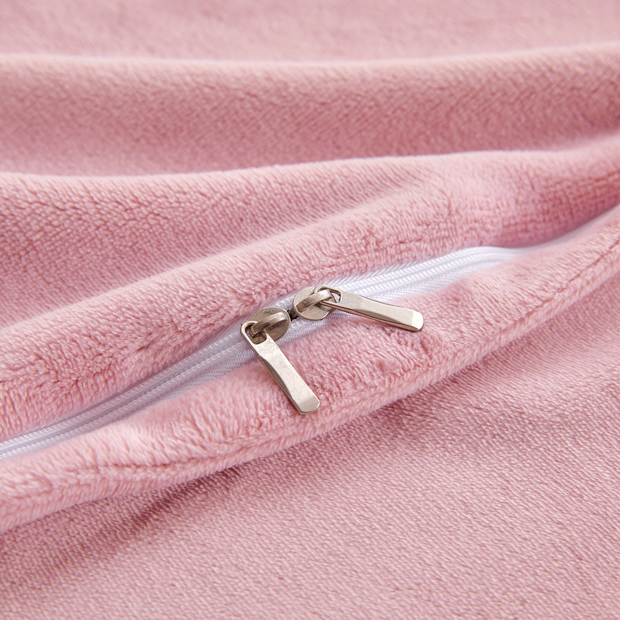 91家纺网 家纺一手货源 找家纺 （总）锦禾穗 2025新款240克全消光母婴A类牛奶绒刺绣四件套-莫妮