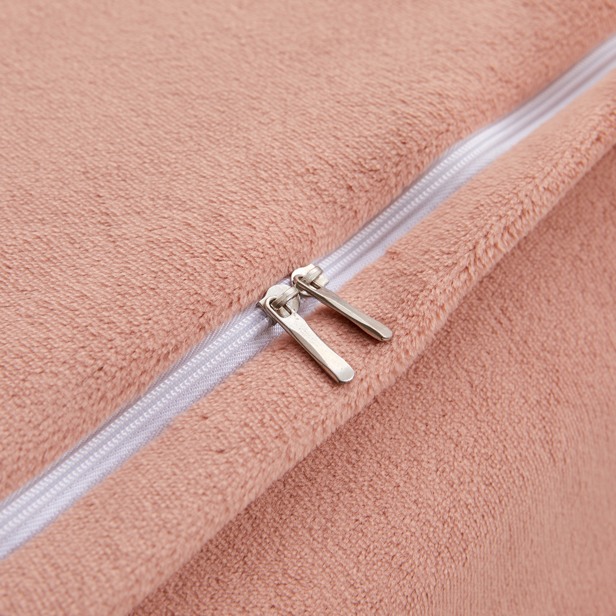 91家纺网 家纺一手货源 找家纺 锦禾穗 2025新款240克全消光母婴A类牛奶绒刺绣四件套-莫妮 橘色