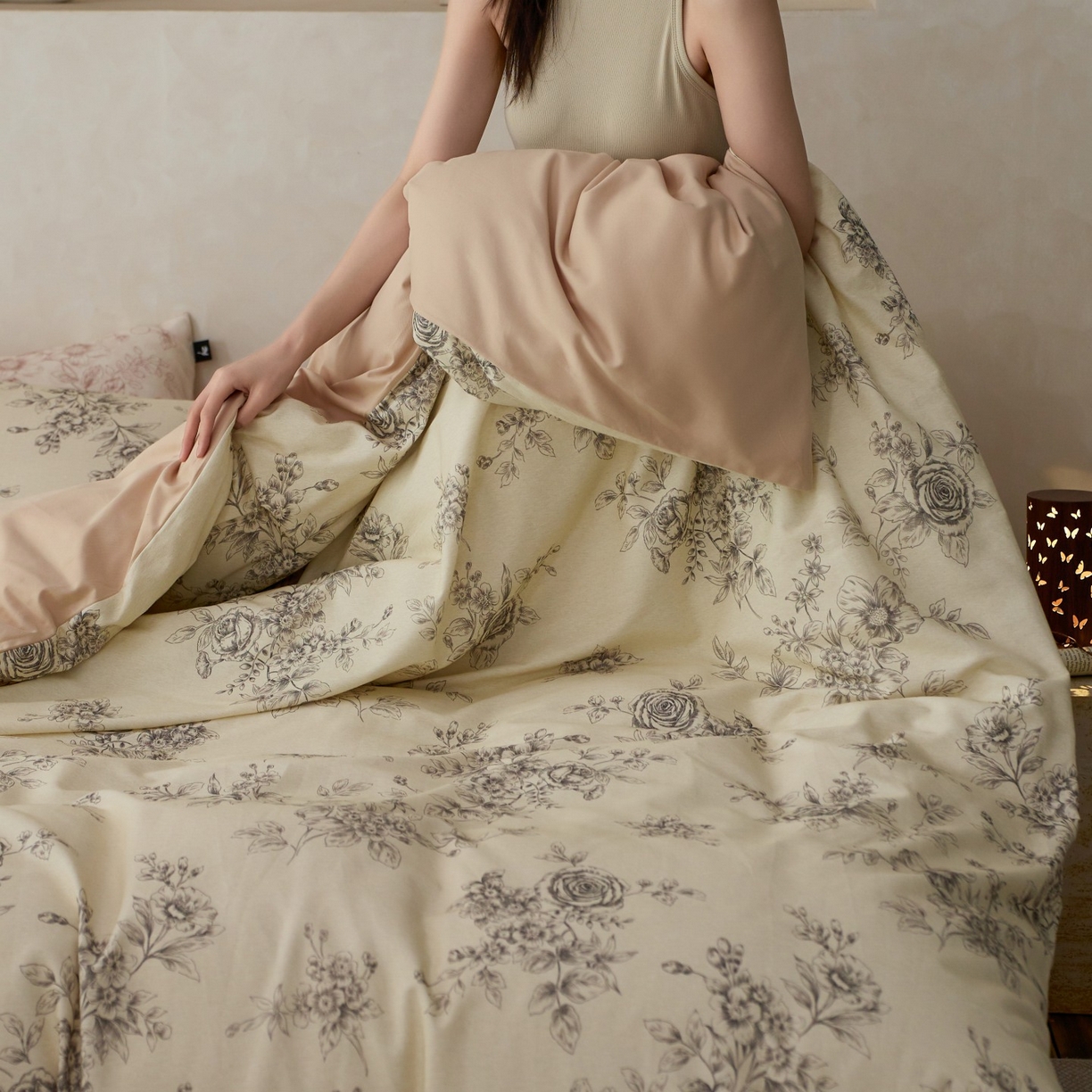 91家纺网 家纺一手货源 找家纺 安莱生活 2025新款A类40支磨毛印花全棉四件套 秘密花园-米