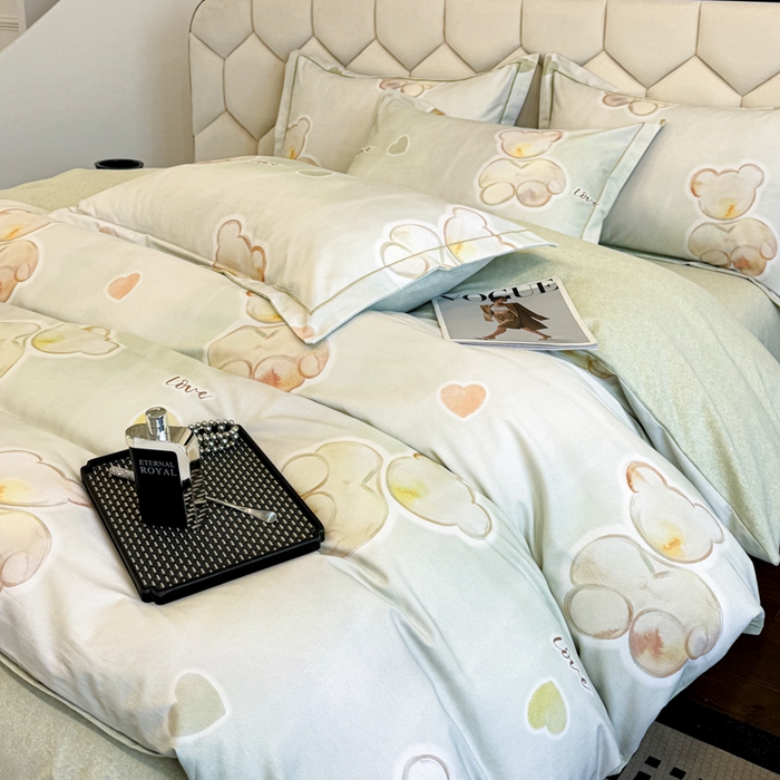 91家纺网 家纺一手货源 找家纺 2025年新款全棉长绒棉数码印花四件套 童话入梦-绿