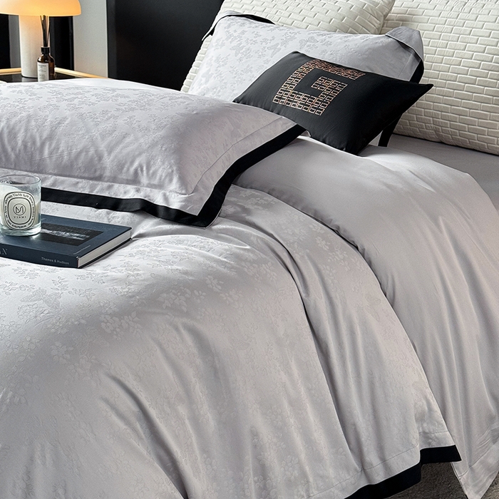 91家纺网 家纺一手货源 找家纺 若未家居 LOVEWE HOUSE 2025新款50S长绒棉提花轻奢撞色小黑边工艺四件套- 繁星 冰川灰