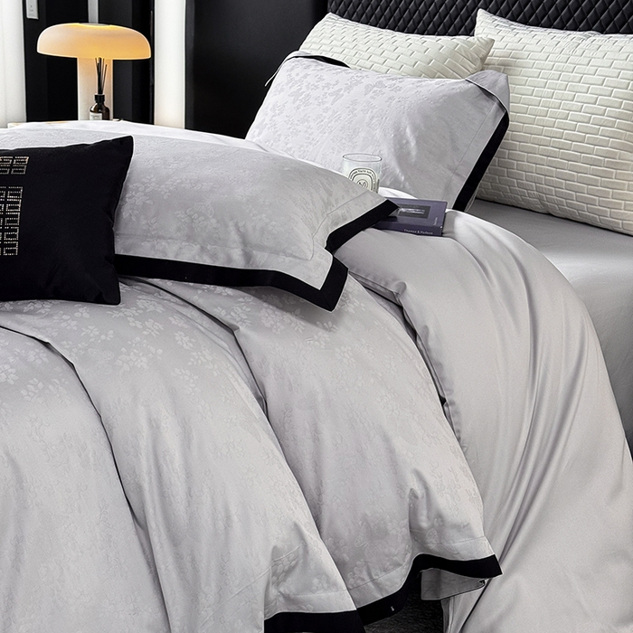 91家纺网 家纺一手货源 找家纺 若未家居 LOVEWE HOUSE 2025新款50S长绒棉提花轻奢撞色小黑边工艺四件套- 繁星 冰川灰