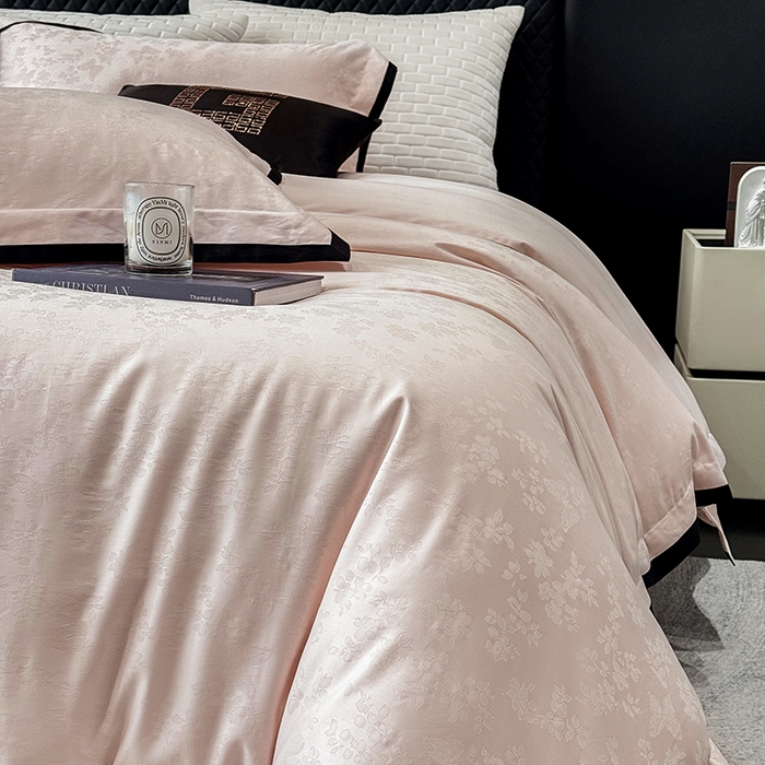 91家纺网 家纺一手货源 找家纺 若未家居 LOVEWE HOUSE 2025新款50S长绒棉提花轻奢撞色小黑边工艺四件套- 繁星 粉